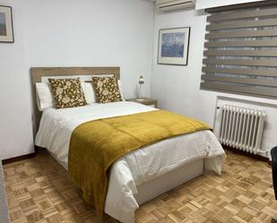 Bedroom of Apartment to share in  Madrid Capital  with Air Conditioner and Terrace