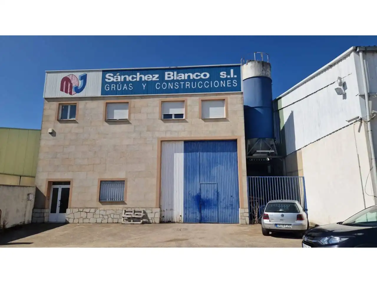 Nau industrial en venda a Calle Carpinteros