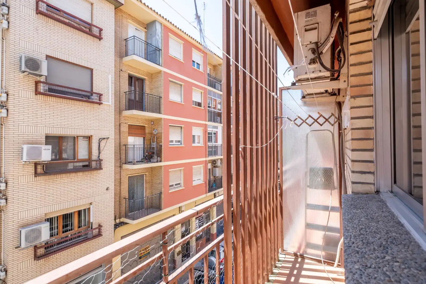 Terrasse von Wohnung zum Verkauf in Zaragoza mit Klimaanlage, Heizung und Terrasse
