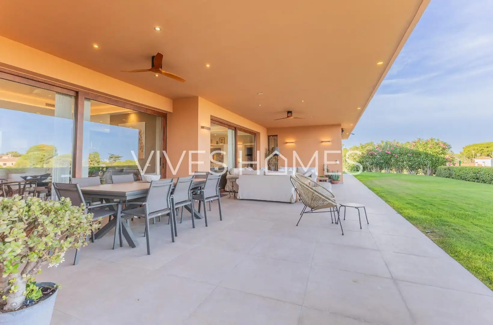 Terraza de Casa o chalet en venta en Sant Vicenç de Montalt con Aire acondicionado, Calefacción y Jardín privado