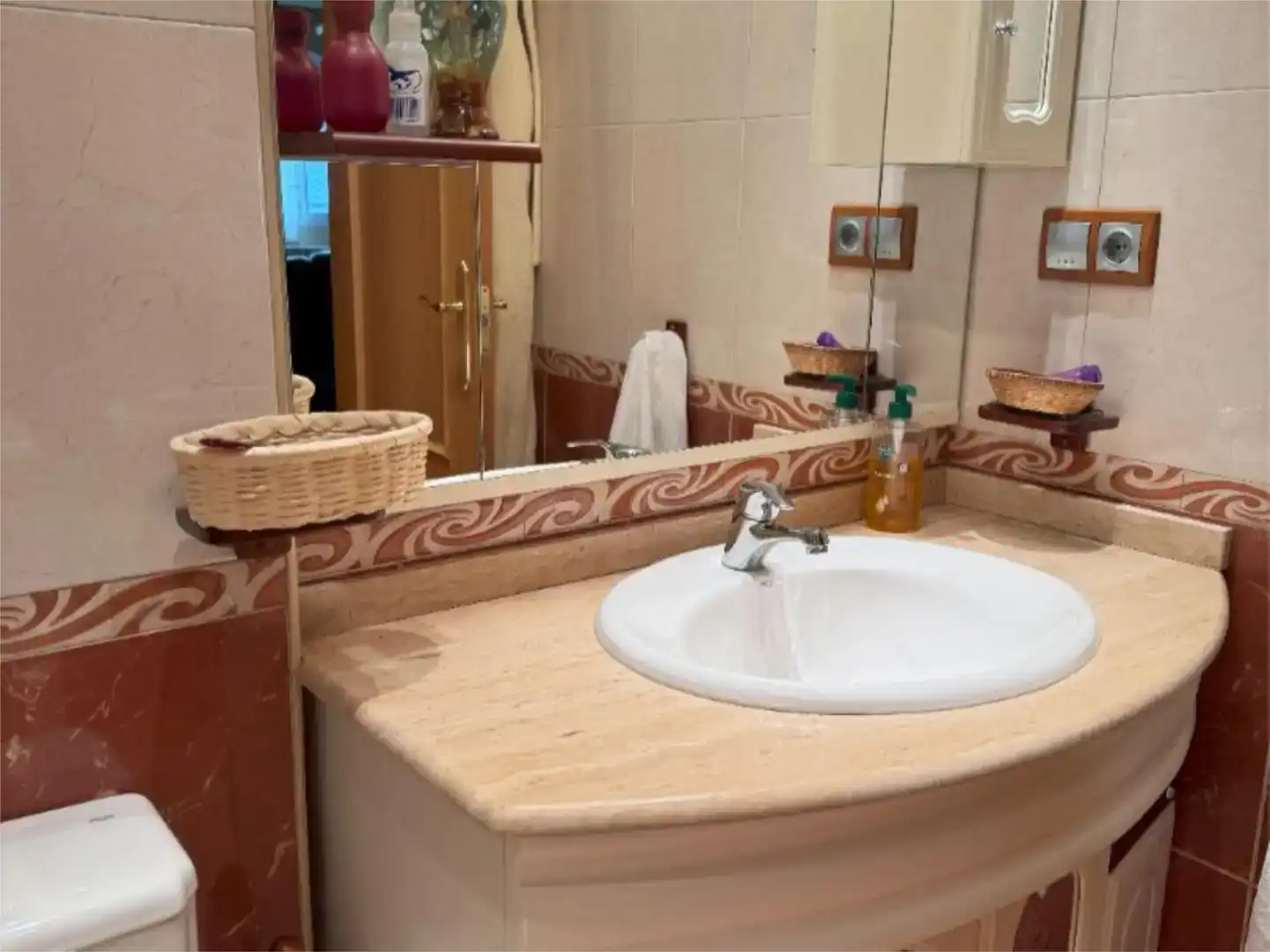 Baño de Piso en venta en Cacabelos con Parquet, Trastero y Amueblado