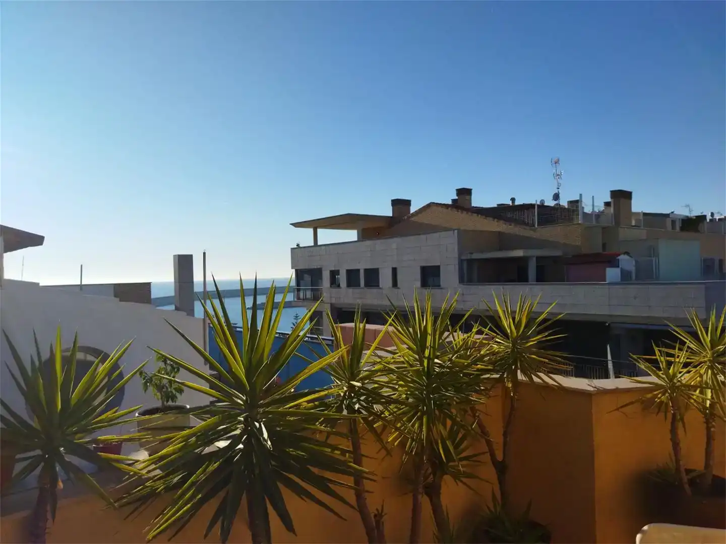 Exterior view of Duplexes for sale in Benicarló  with Air Conditioner and Balcony