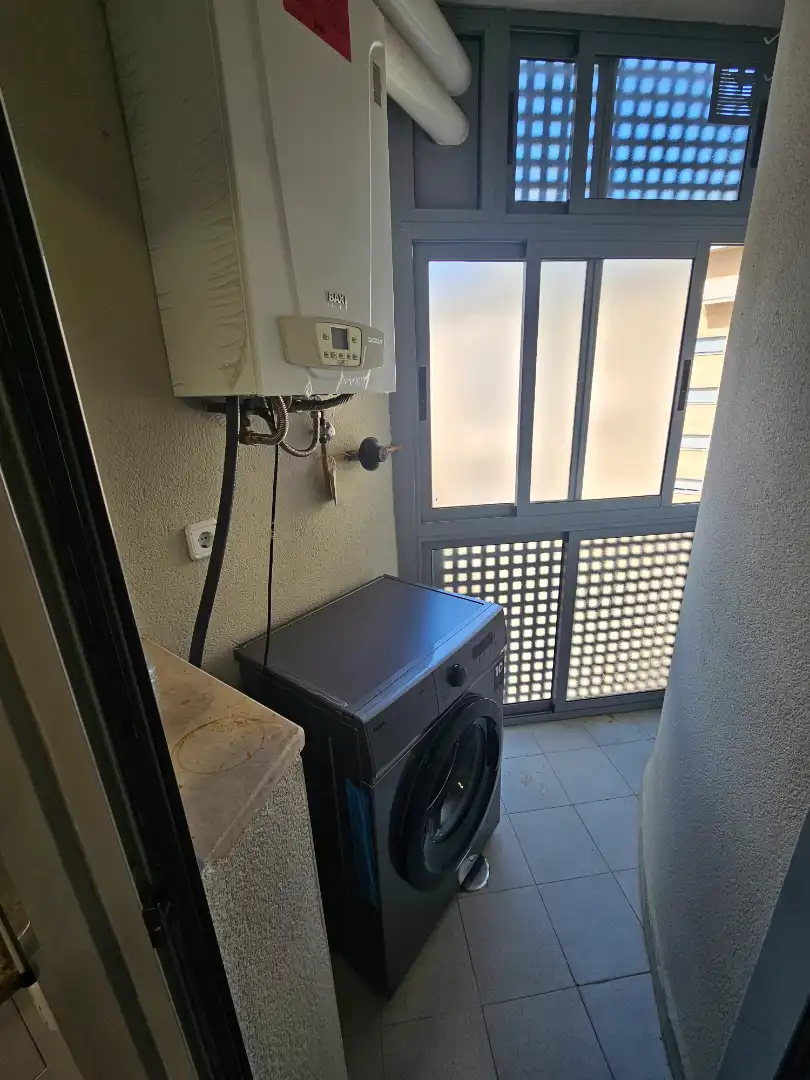 Flat with terrace to rent in Calle María Auxiliadora, imagen 15