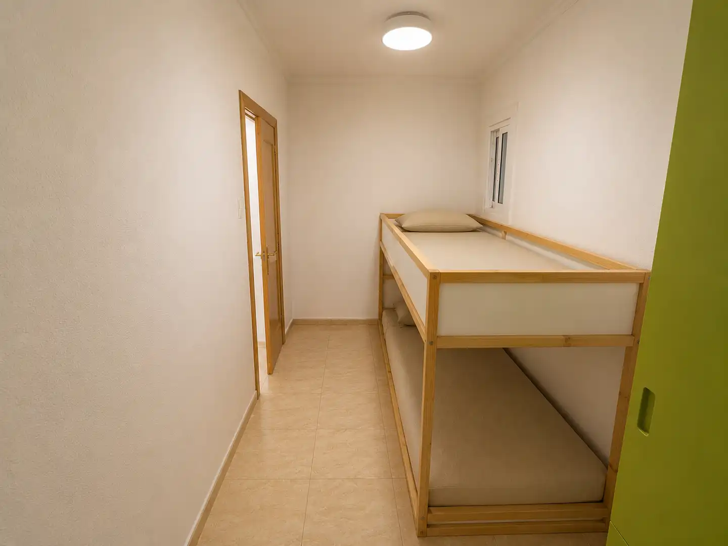 Bedroom of Flat for sale in Santa Coloma de Gramenet  with Air Conditioner, Heating and Washing machine