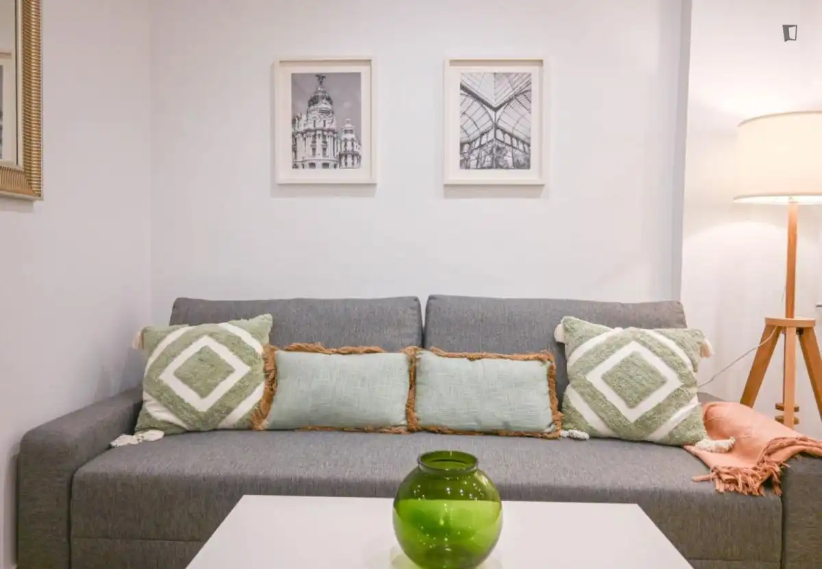 Wohnzimmer von Wohnungen zur Miete in Madrid mit Klimaanlage, Möbliert und Ofen