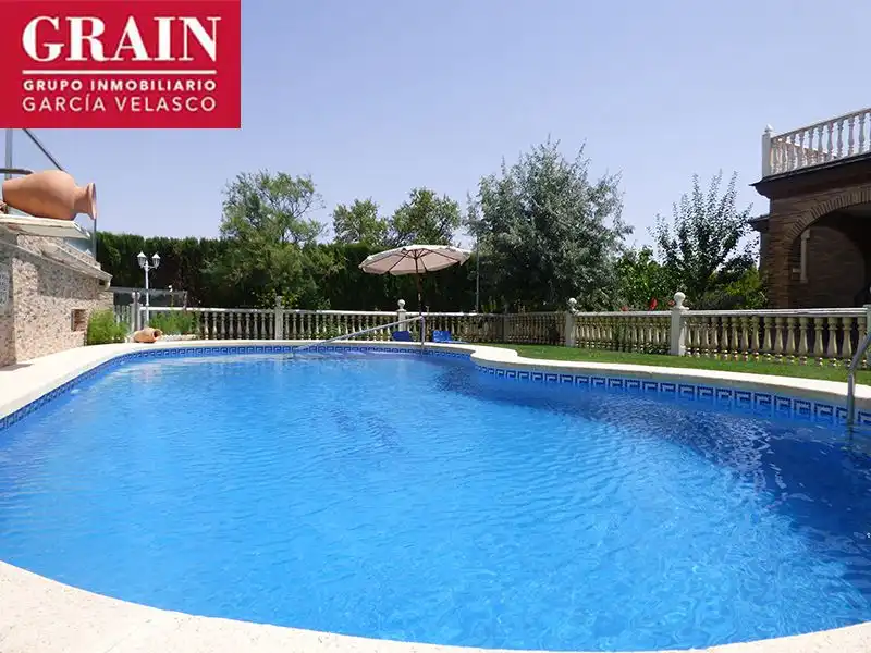 Piscina de Casa o chalet en venta en Albacete con Aire acondicionado, Calefacción y Jardín privado