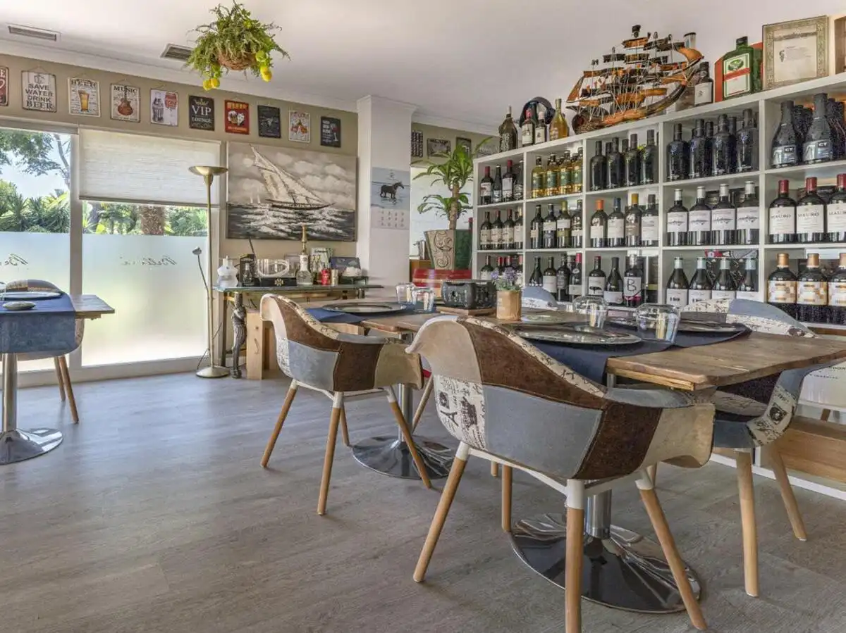 Planta baixa de lloguer en Marbella amb Terrassa, Piscina i Piscina comunitària