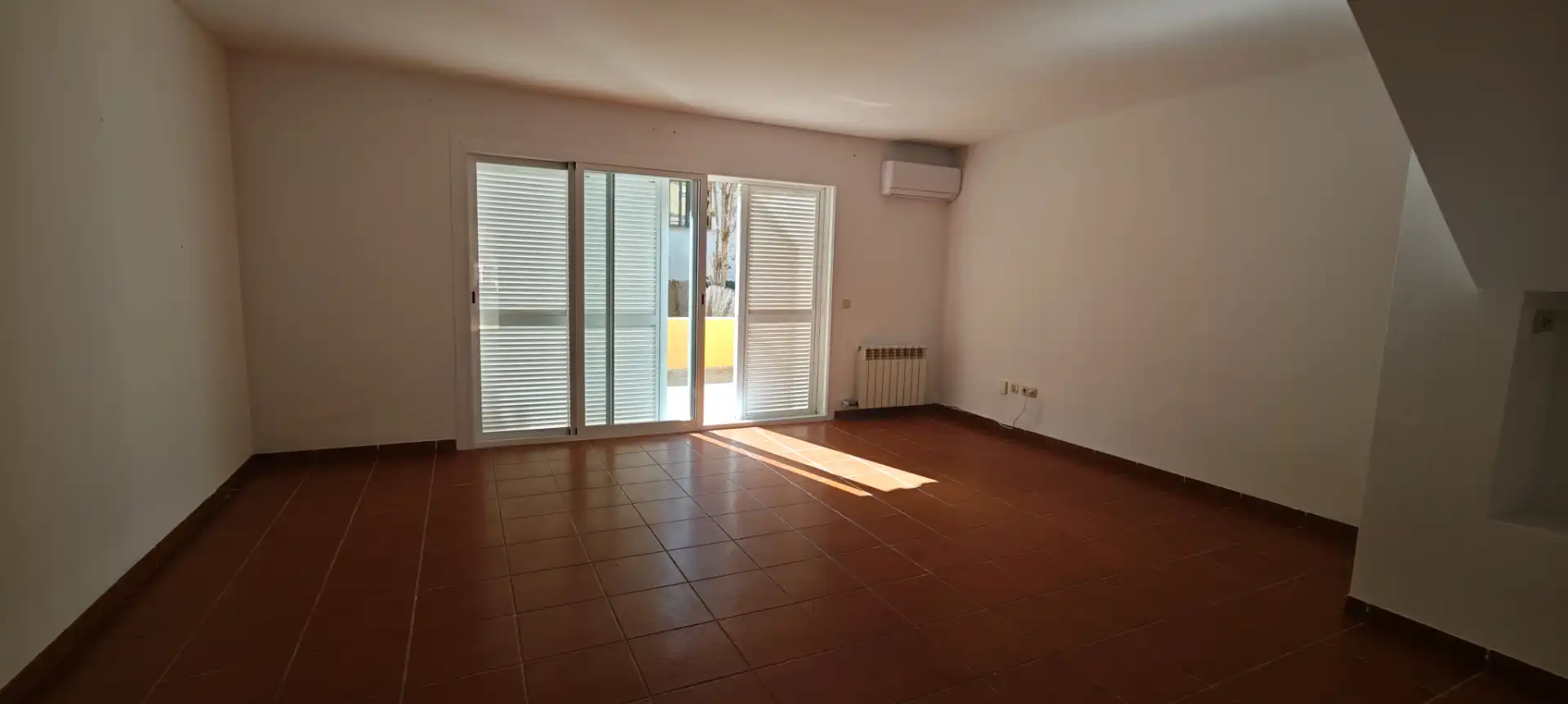 Sala de estar de Casa adosada de alquiler en Calvià con Aire acondicionado, Calefacción y Jardín privado