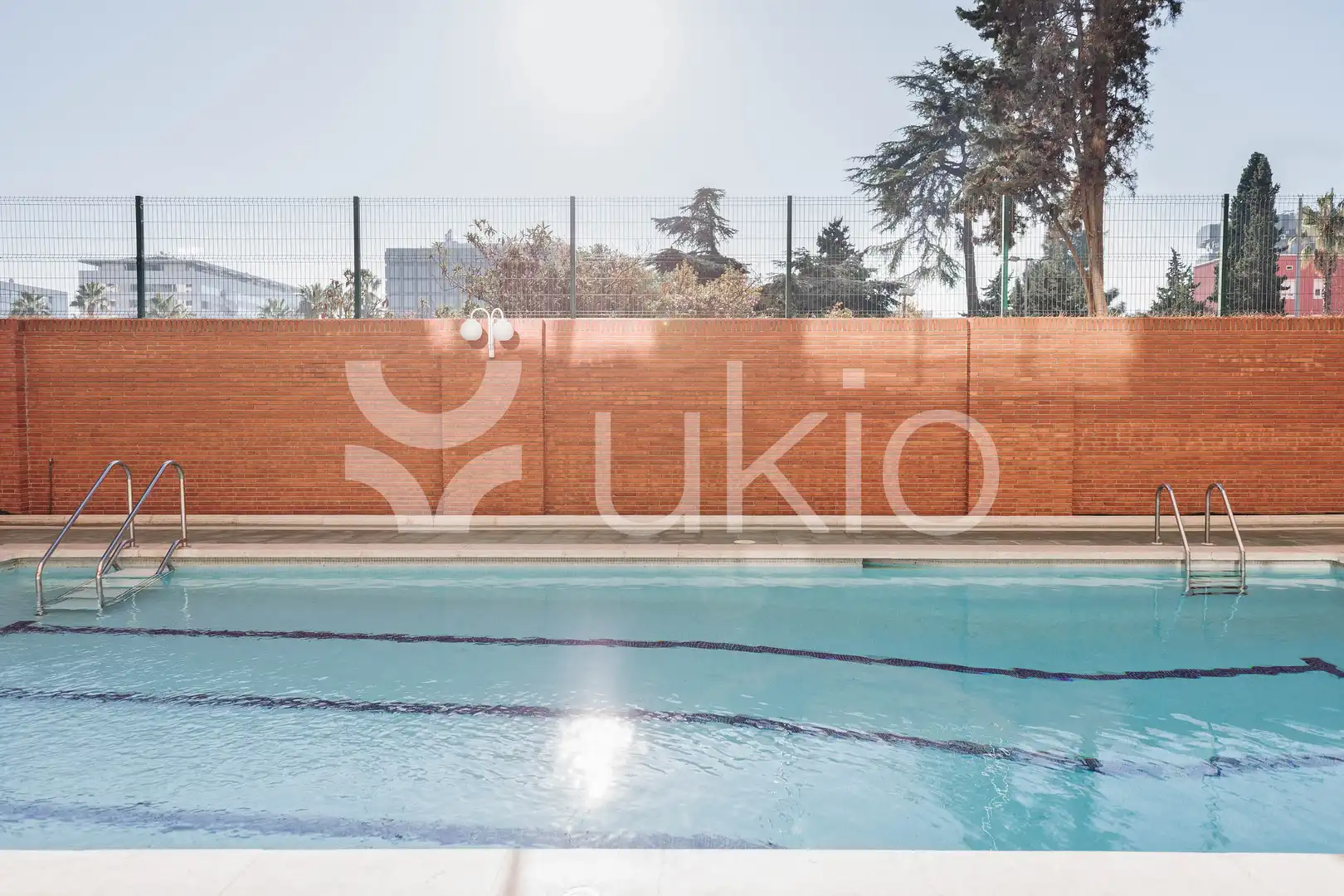 Swimming pool of Apartments for rent in Barcelona  with Air Conditioner, Heating and Terrace