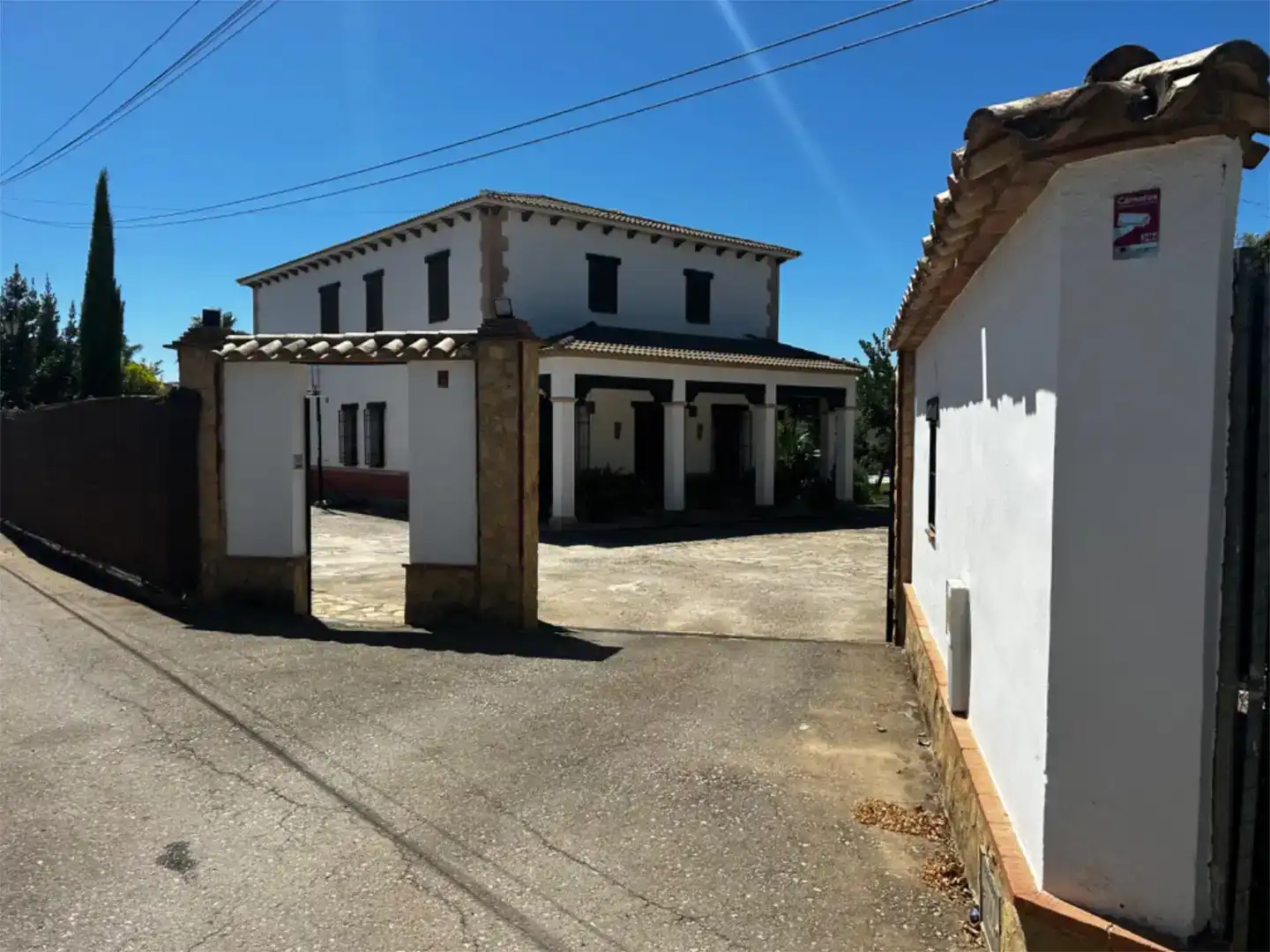Vista exterior de Casa o xalet en venda en Setenil de las Bodegas amb Aire condicionat, Piscina i Balcó