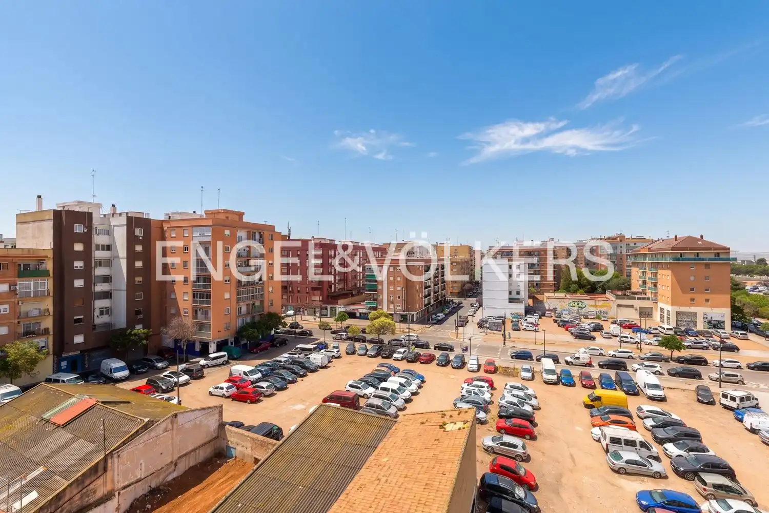Exterior view of Attic for rent in Valencia  with Air Conditioner, Heating and Terrace