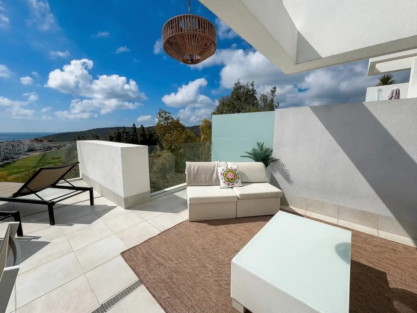 Terrasse von Dachboden zum Verkauf in Manilva mit Klimaanlage, Heizung und Terrasse
