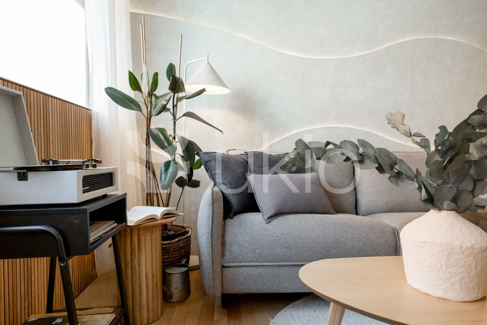 Sala d'estar de Apartament de lloguer en Madrid amb Aire condicionat, Calefacció i Moblat