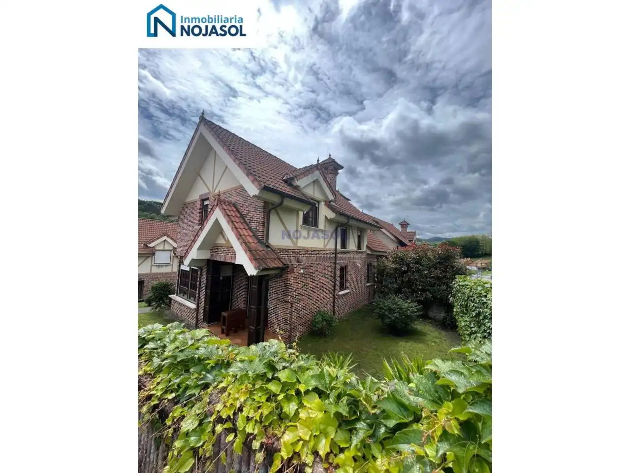 Exterior view of Detached homes for rent in Hazas de Cesto  with Heating, Private garden and Terrace