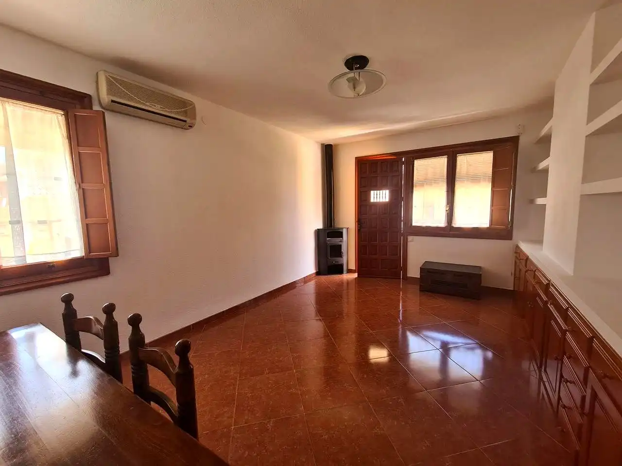 Sala de estar de Piso en venta en La Adrada  con Aire acondicionado, Terraza y Amueblado