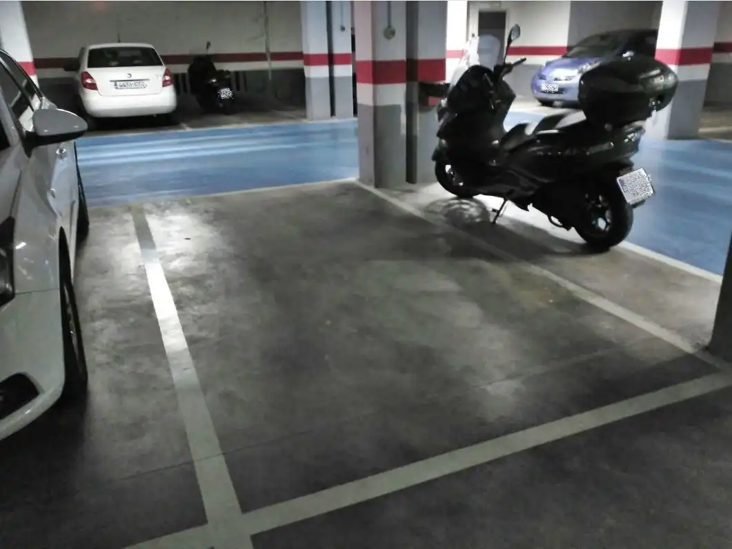 Parking de Garaje de alquiler en Castellón de la Plana / Castelló de la Plana