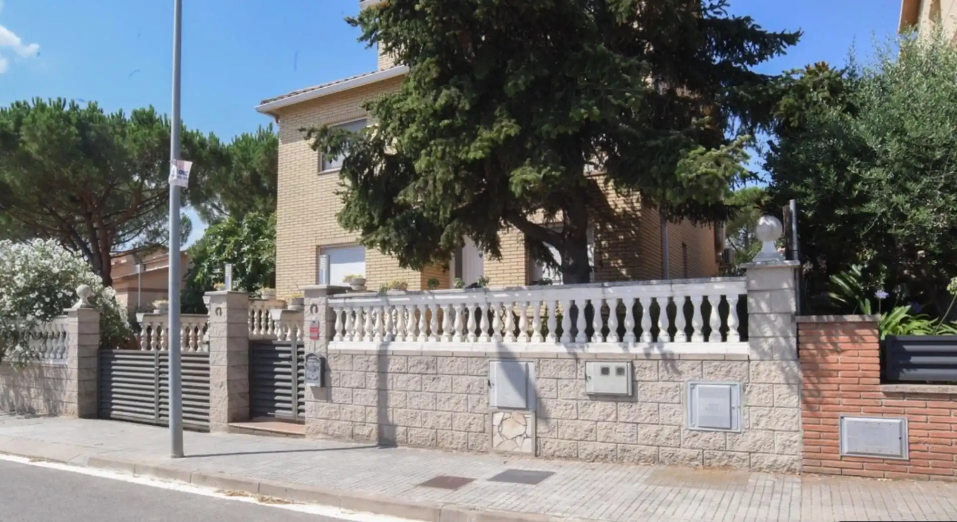 Exterior view of Houses for sale in Llinars del Vallès  with Private garden