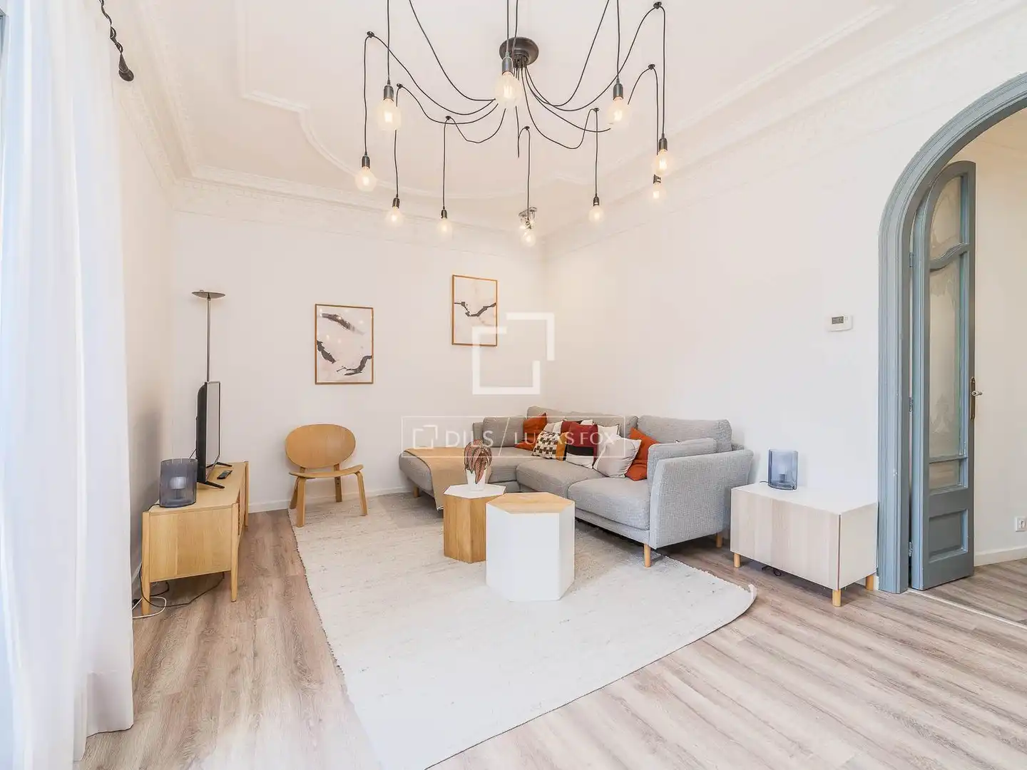 Living room of Flat for sale in Barcelona  with Air Conditioner, Terrace and Furnished