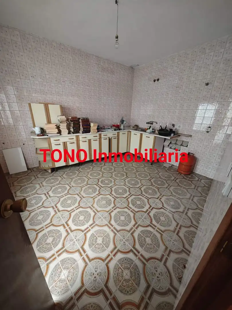 Cuina de Casa adosada en venda en Écija