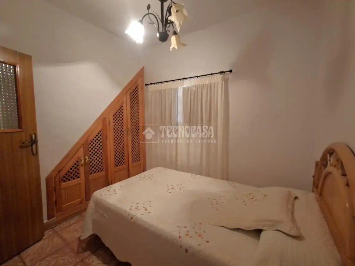 Dormitori de Casa adosada en venda en Valle del Zalabí amb Calefacció i Terrassa