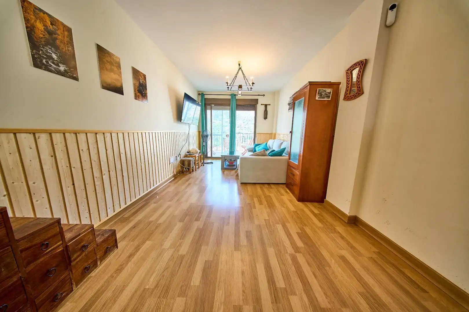Living room of Flat for sale in Güéjar Sierra  with Air Conditioner and Community pool