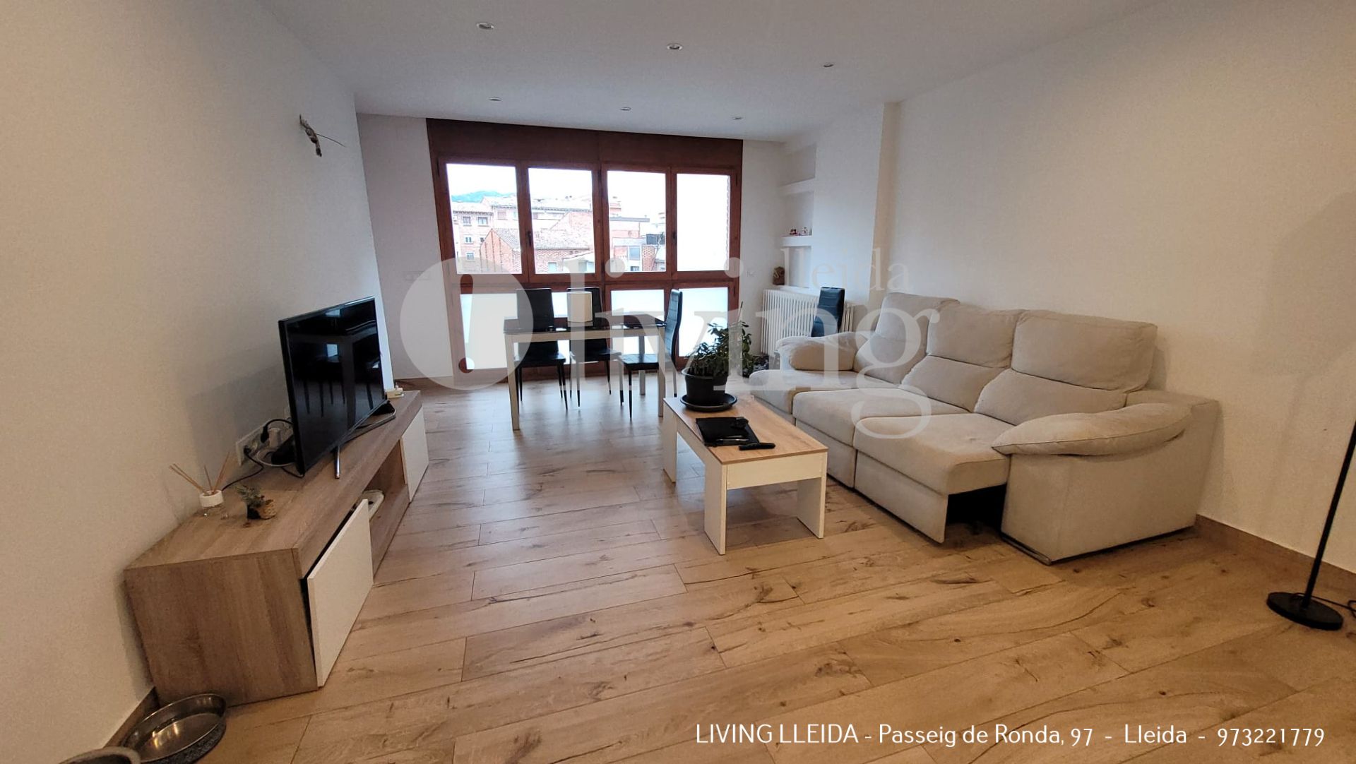 Living room of Flat for sale in Tremp  with Air Conditioner, Heating and Storage room