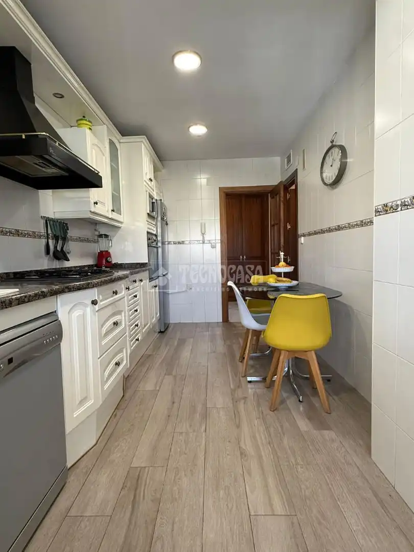 Cocina de Piso en venta en Málaga con Aire acondicionado y Terraza