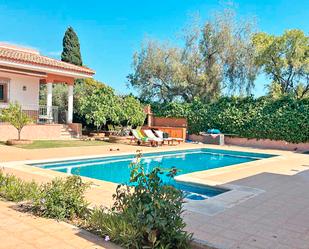 Jardí de Casa o xalet de lloguer en Marbella amb Aire condicionat, Terrassa i Piscina