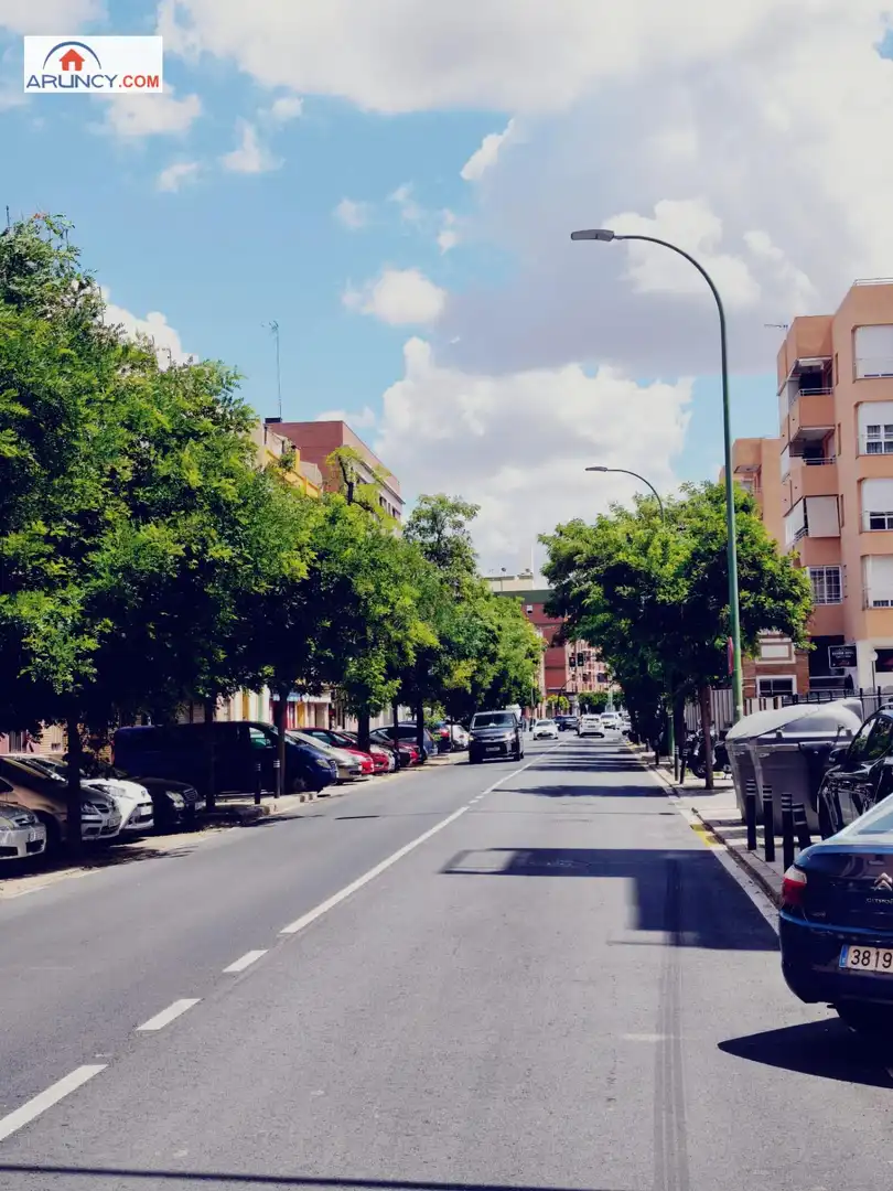 Exterior view of Flat for sale in Sevilla  with Air Conditioner, Heating and Furnished