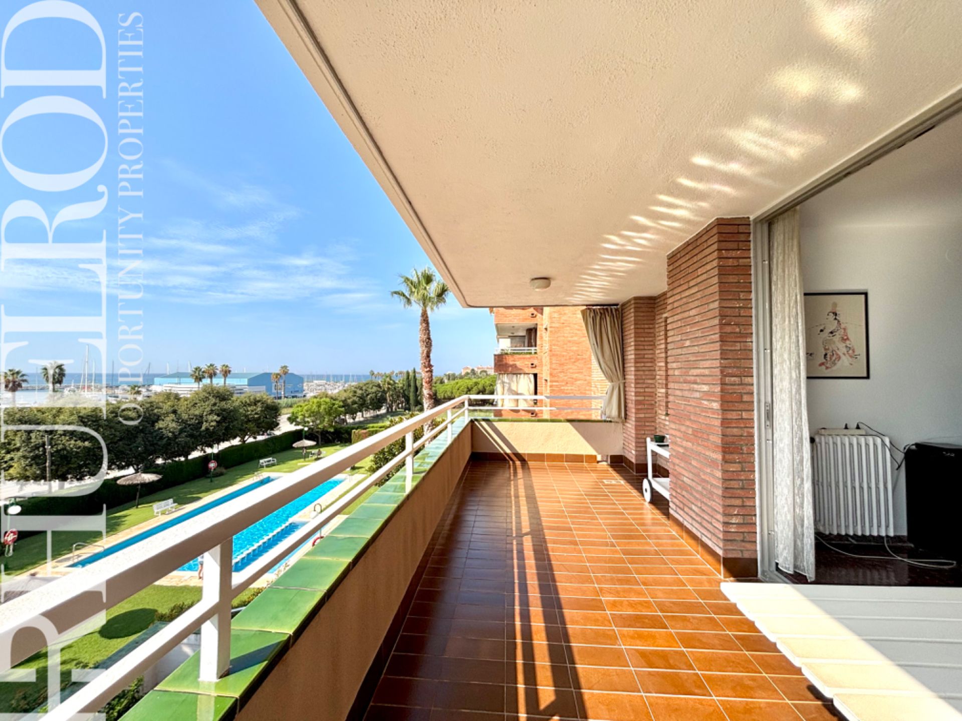 Vista exterior de Pis en venda en Sant Andreu de Llavaneres amb Calefacció, Jardí privat i Terrassa