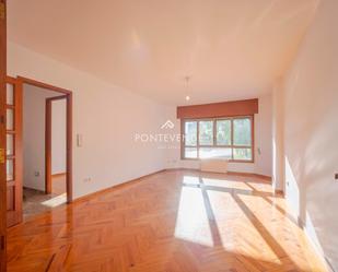 Living room of Flat for sale in Pontevedra Capital   with Heating and Storage room