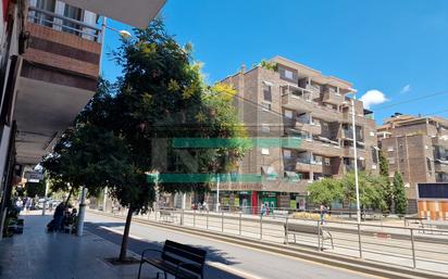 Exterior view of Flat for sale in  Granada Capital  with Balcony