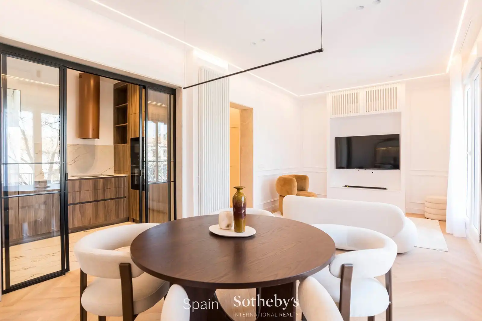 Dining room of Apartments for sale in Madrid  with Air Conditioner and Heating