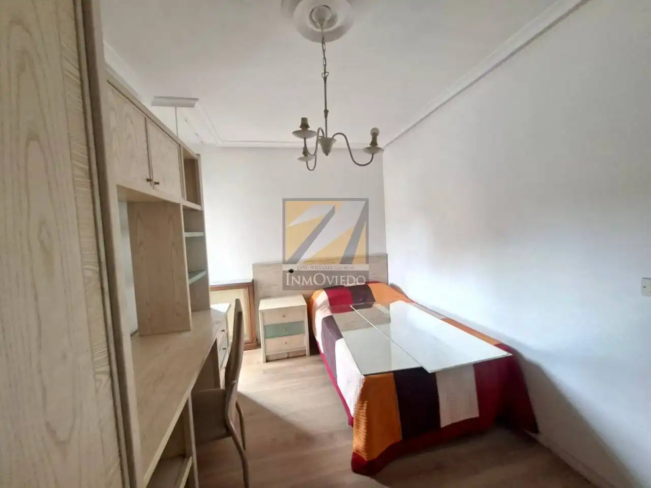 Living room of Flat for sale in Oviedo   with Heating, Terrace and Storage room