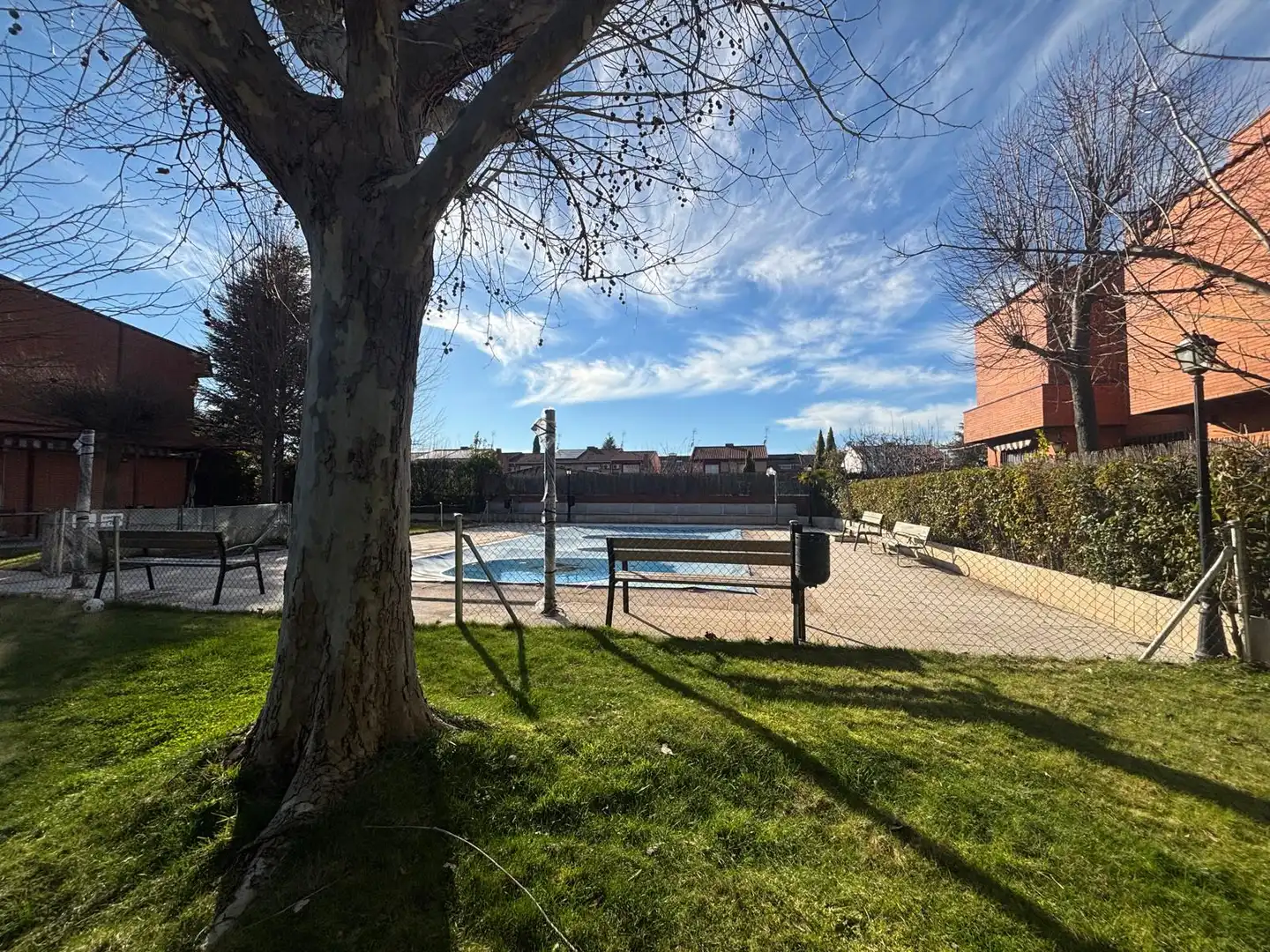Piscina de Casa adosada en venda en Rivas-Vaciamadrid amb Calefacció, Jardí privat i Parquet