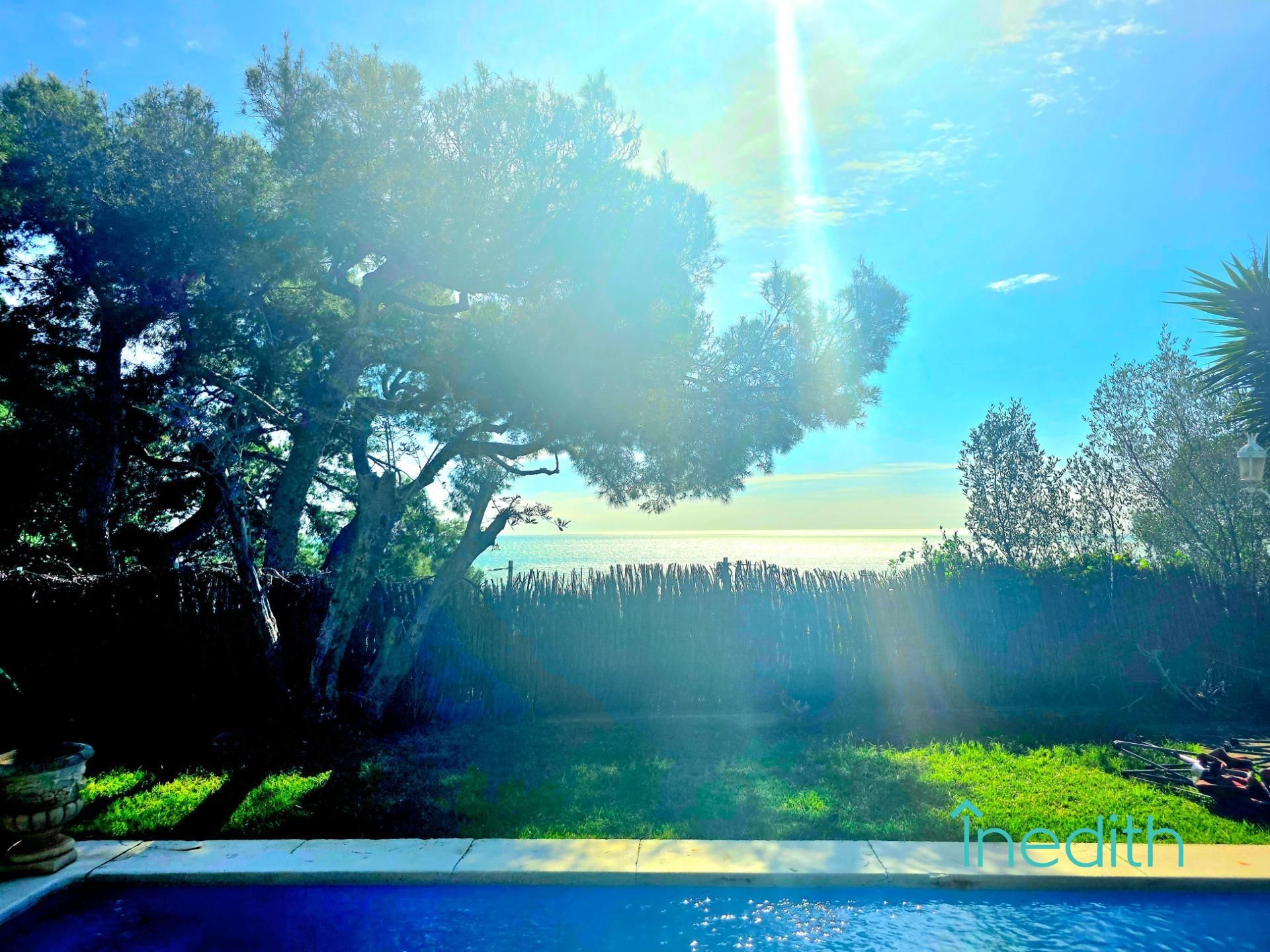 Garden of House or chalet for sale in Castelldefels  with Air Conditioner, Heating and Private garden