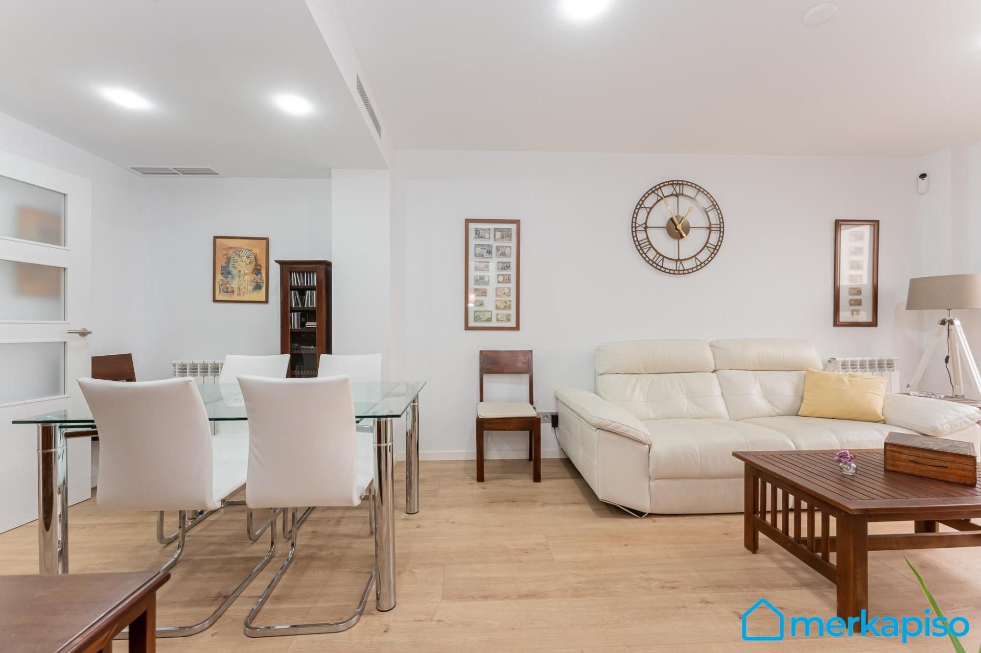 Living room of Flat for sale in Viladecans  with Private garden and Balcony