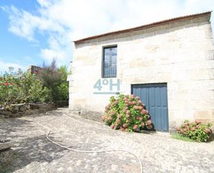 Vista exterior de Finca rústica en venda en Beade  amb Balcó