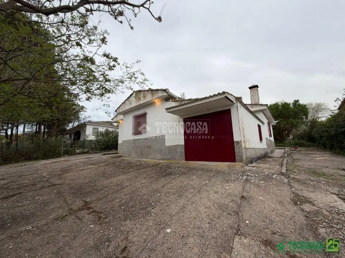 Vista exterior de Casa o chalet en venta en Illana con Aire acondicionado y Calefacción