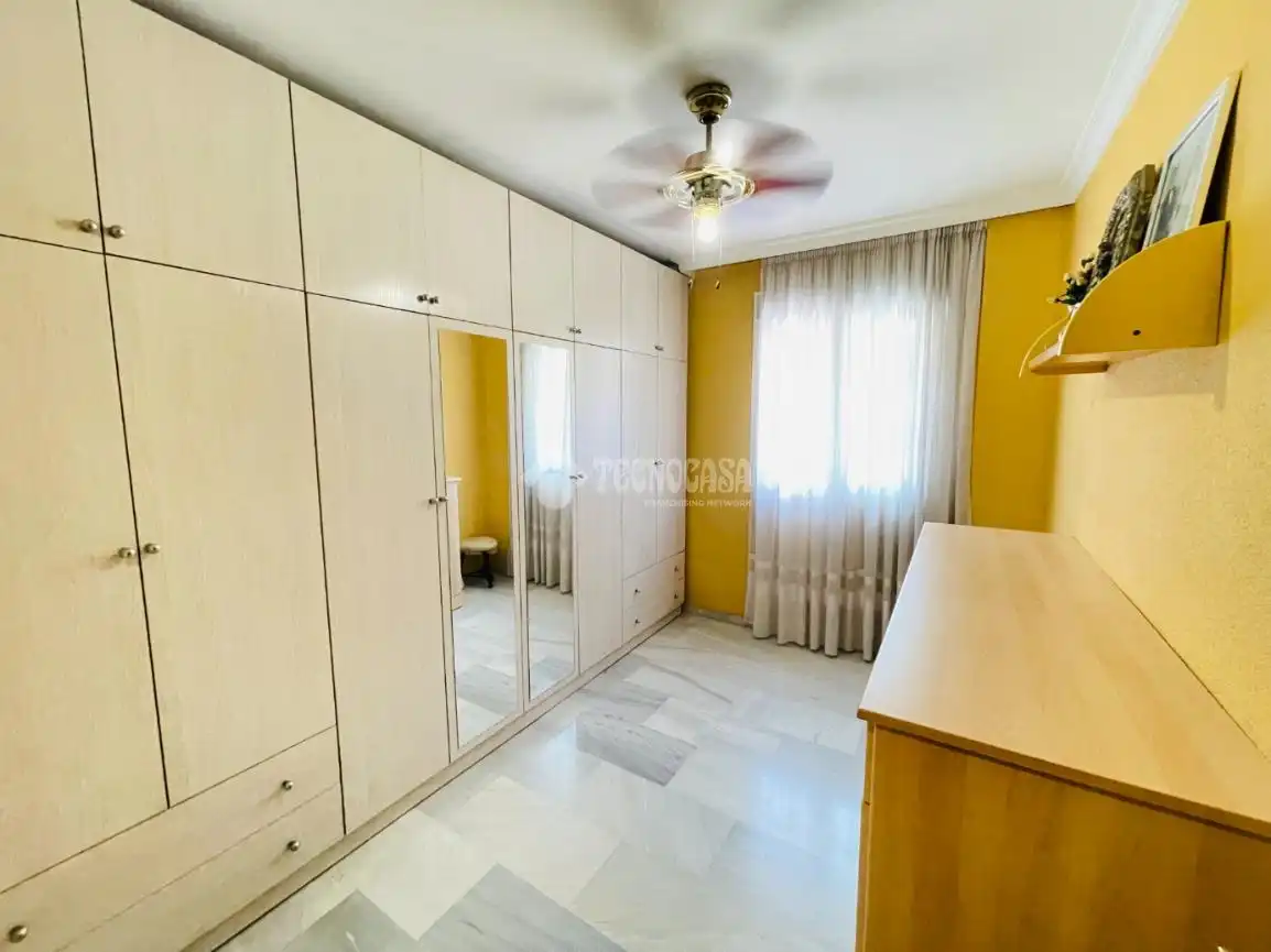 Bedroom of Flat for sale in Fuengirola  with Balcony