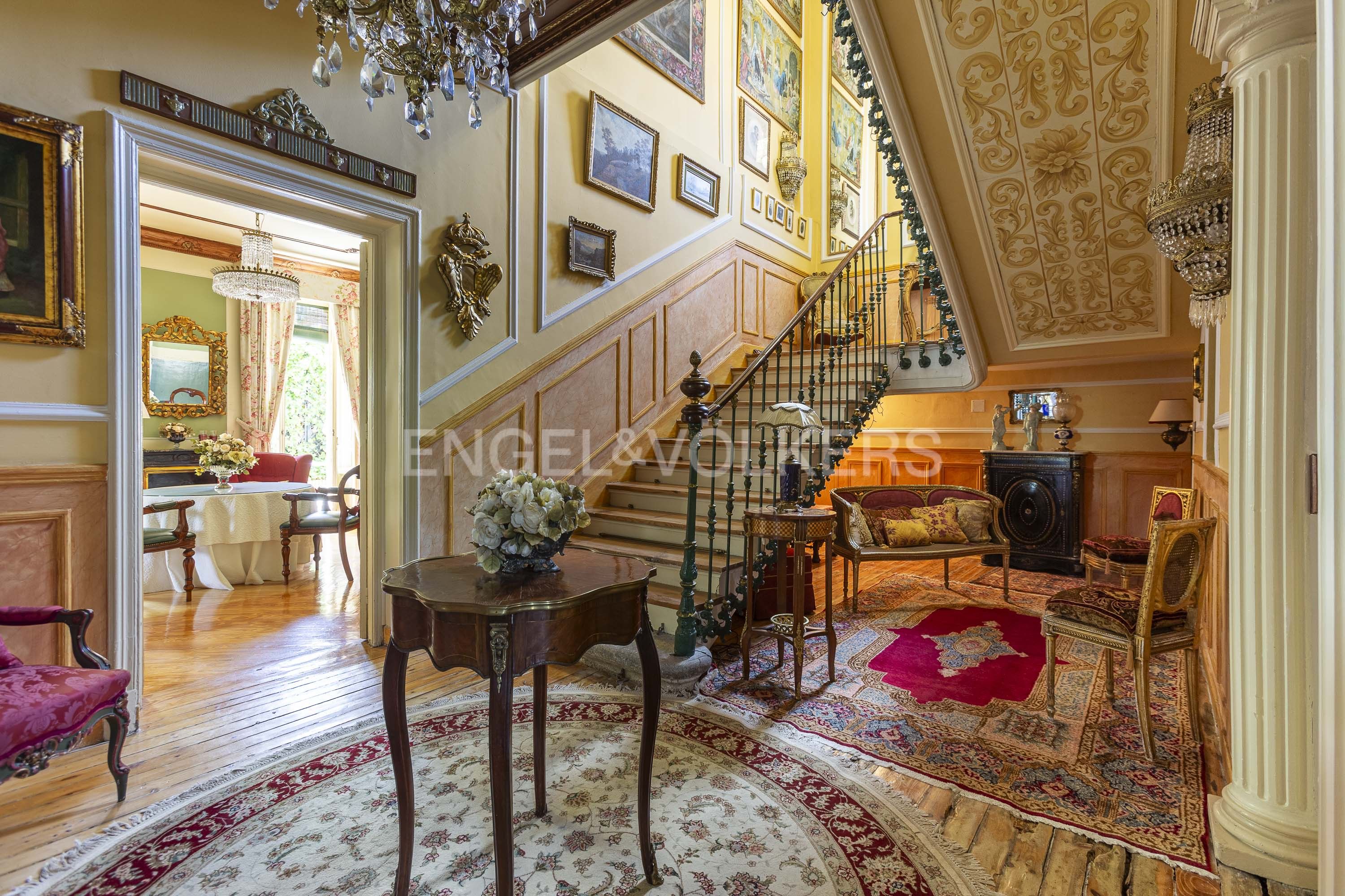 House or chalet for sale in  Madrid Capital  with Air Conditioner, Heating and Private garden