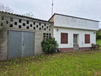 Vista exterior de Casa o xalet en venda en Curtis amb Jardí privat