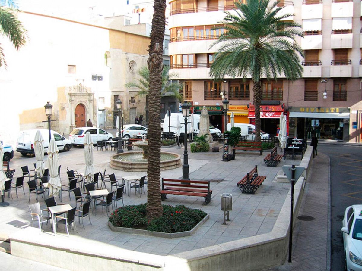 Vista exterior de Pis de lloguer en Elche / Elx amb Aire condicionat i Calefacció