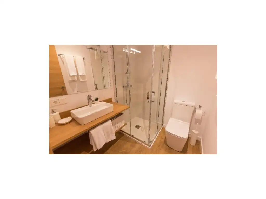 Badezimmer von Haus oder Chalet zur Miete in Calvià mit Klimaanlage, Privatgarten und Terrasse