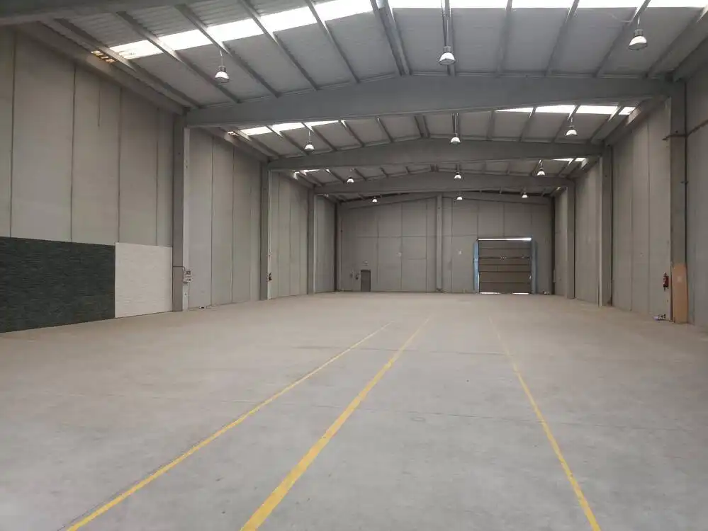 Fabrikhallen zur Miete in Barberà del Vallès