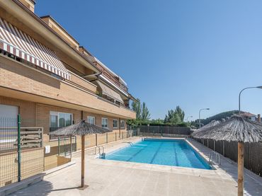 Dúplex con piscina en venta en Calle José María Moreno