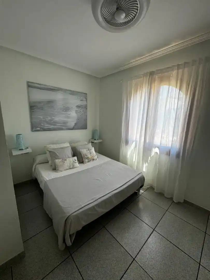 Dormitori de Casa o xalet de lloguer en Cartagena amb Aire condicionat, Jardí privat i Moblat