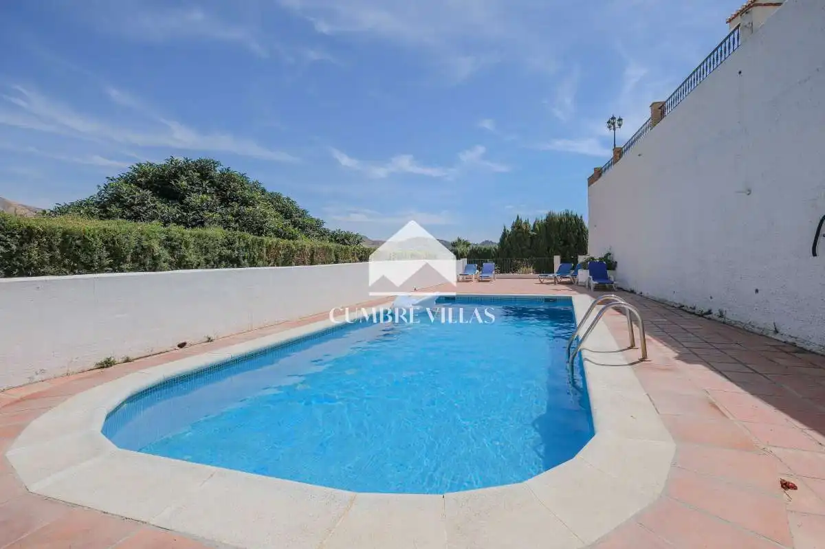 Swimming pool of Houses for sale in Almuñécar
