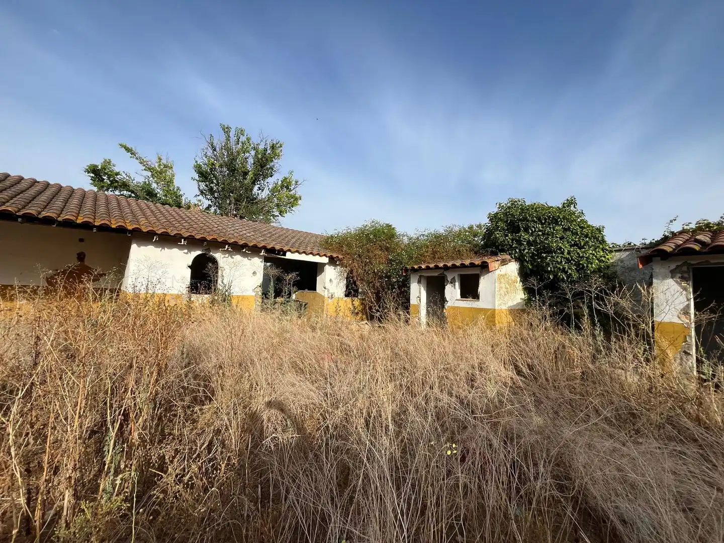 Vista exterior de Casa o chalet en venta en Dos Hermanas con Piscina
