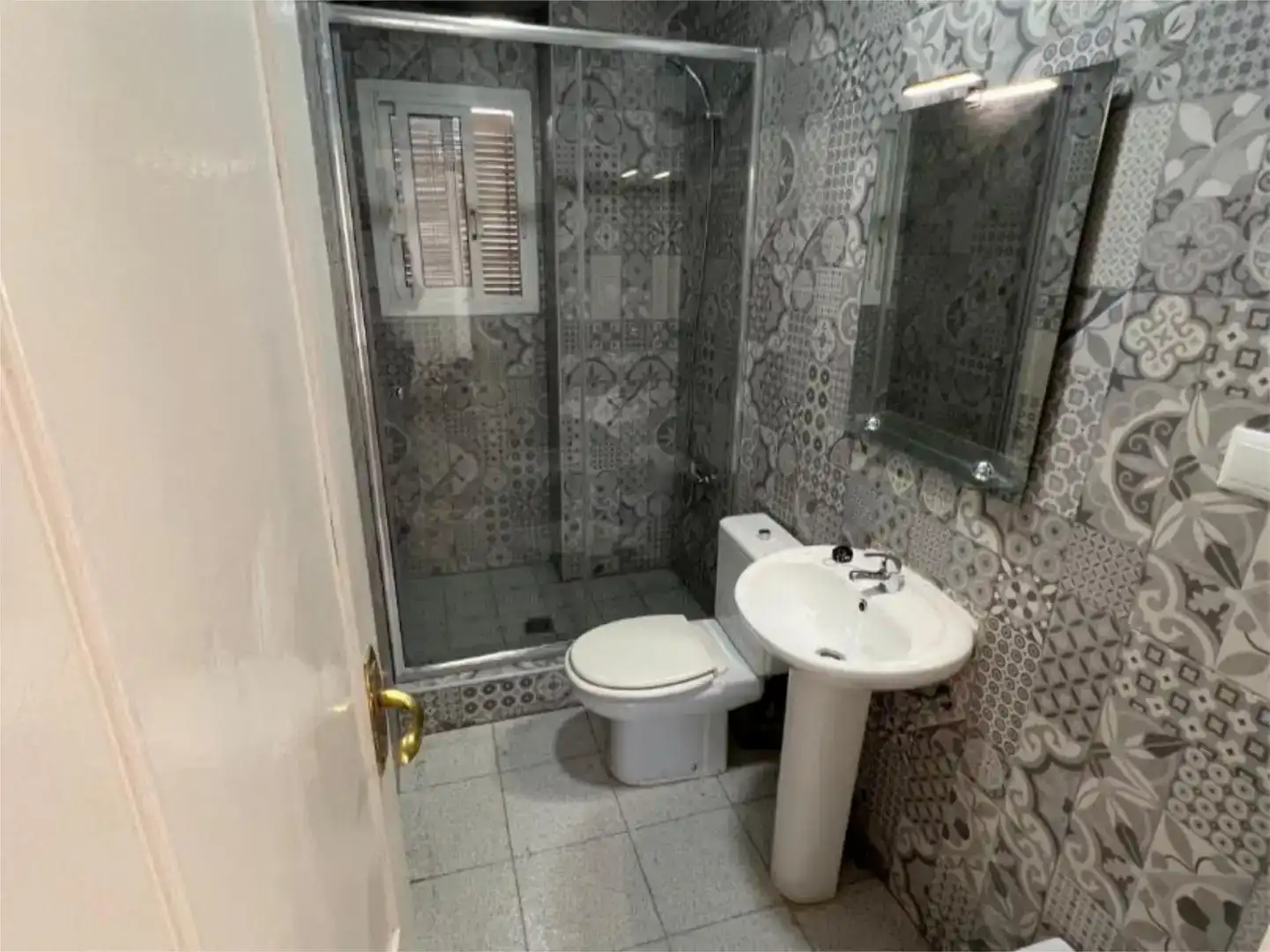 Bathroom of Flat for rent in Cartagena